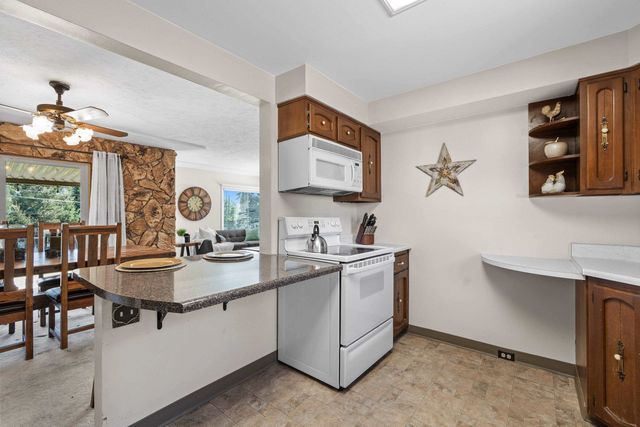 2301 S Progress Rd, Spokane Valley, WA 99037