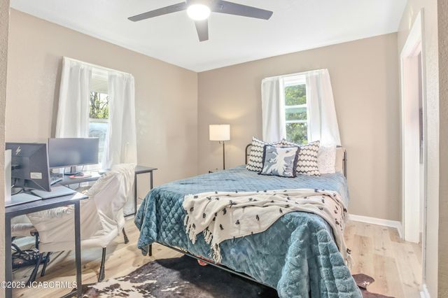 805 N NOAS AVENUE, California, MO 65018