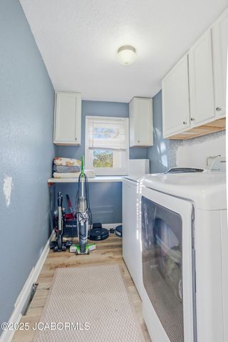 805 N NOAS AVENUE, California, MO 65018