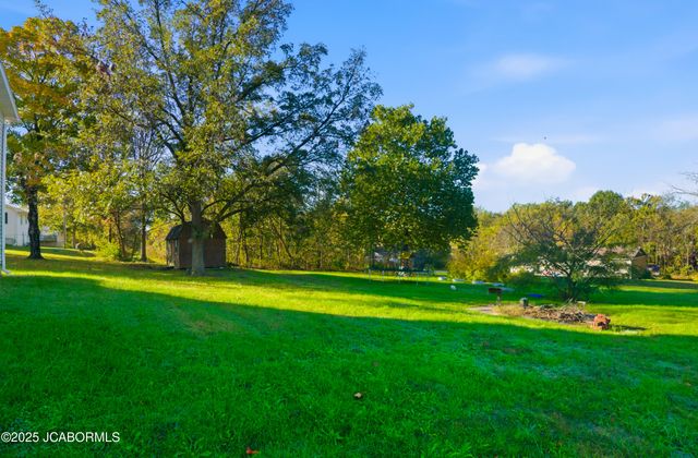 805 N NOAS AVENUE, California, MO 65018