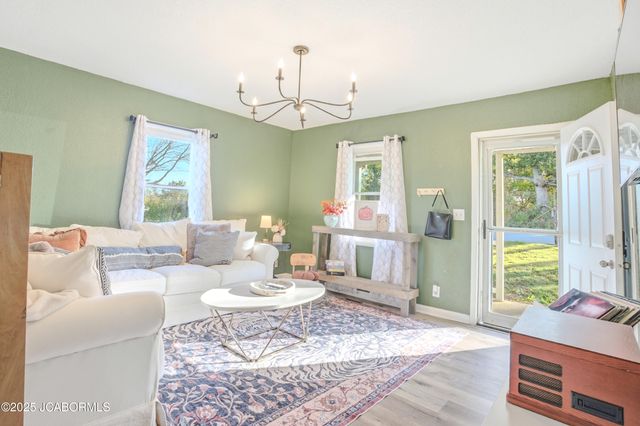 805 N NOAS AVENUE, California, MO 65018