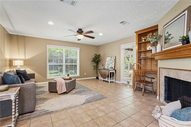 709 Aster Drive, College Station, TX 77845