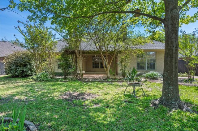709 Aster Drive, College Station, TX 77845