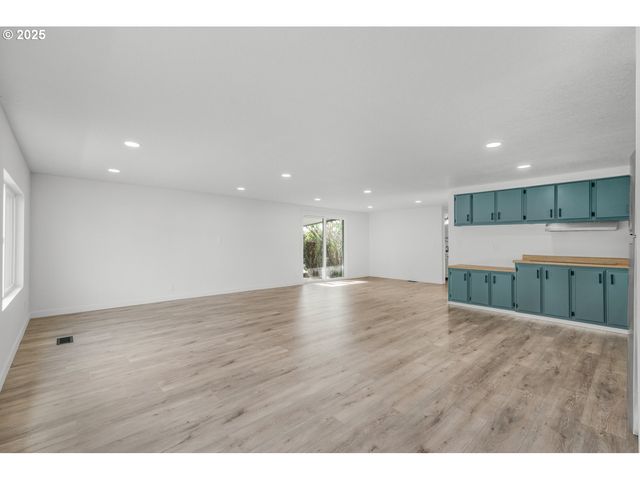 871 Sw LIBERTY BELL Dr 474, Beaverton, OR 97006