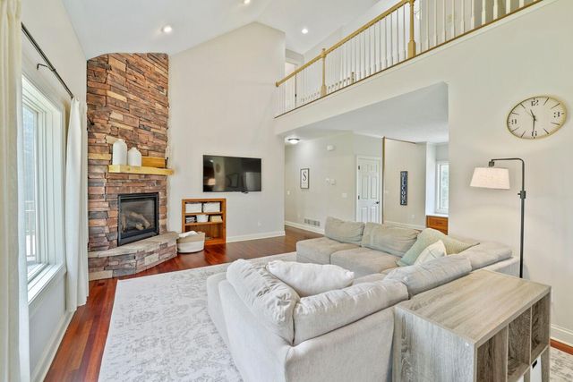 6502 Sunset Trail, Greenfield, MN 55357