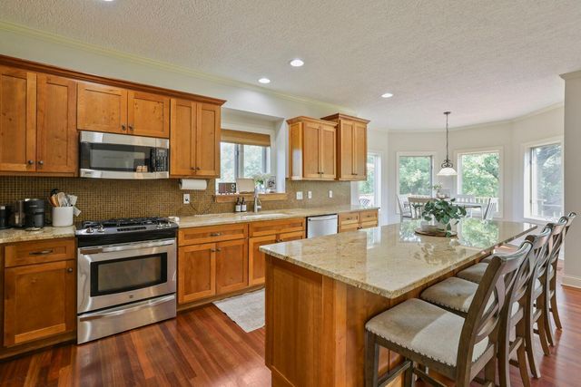 6502 Sunset Trail, Greenfield, MN 55357