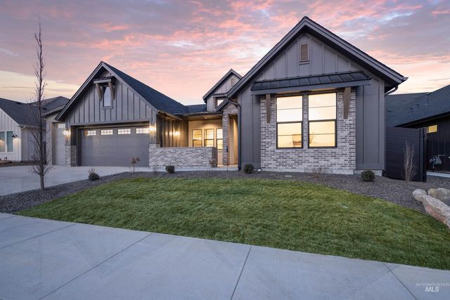 6885 W Danes Ct, Eagle, ID 83616