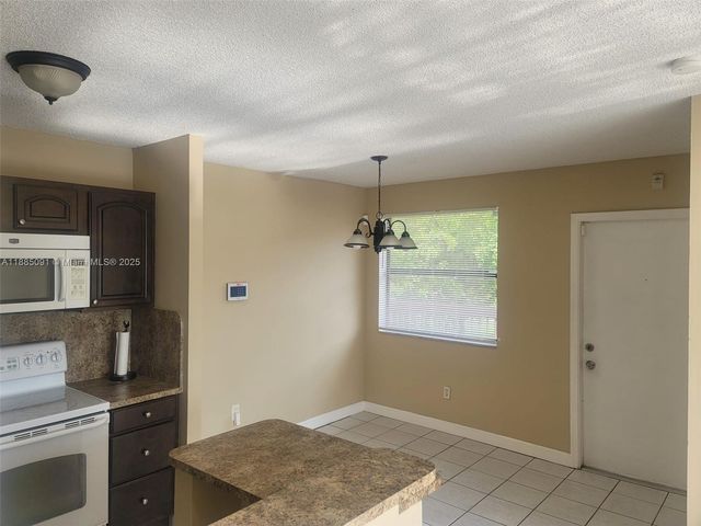 415 NW 210th St 206, Miami Gardens, FL 33169