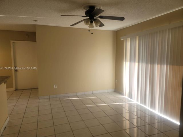 415 NW 210th St 206, Miami Gardens, FL 33169