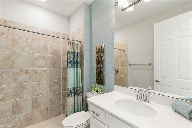 5974 Berwick LN, Ave Maria, FL 34142