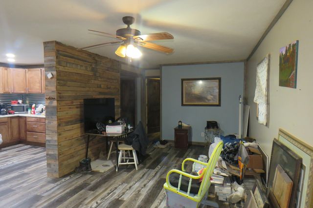 2783 Hillwood St, Monterey, TN 38574