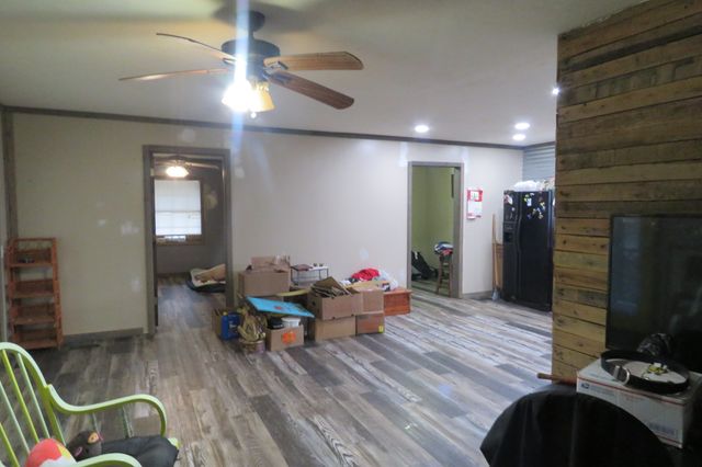 2783 Hillwood St, Monterey, TN 38574