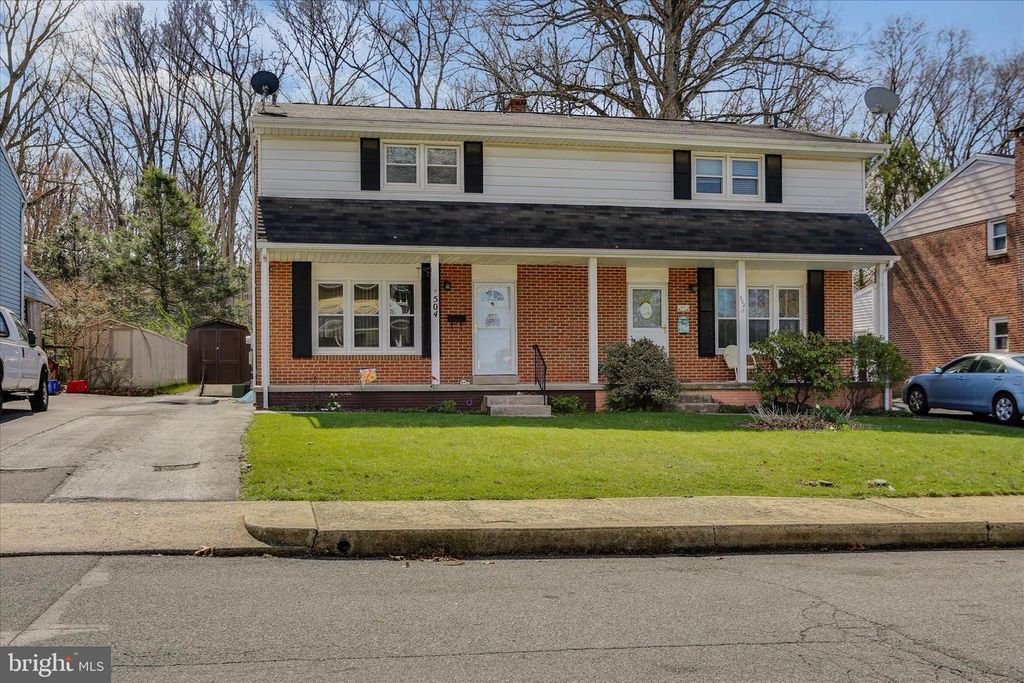 504 E LINDEN ST, Fleetwood, PA 19522