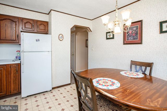 16 TAPPAN AVE, Hamilton, NJ 08690