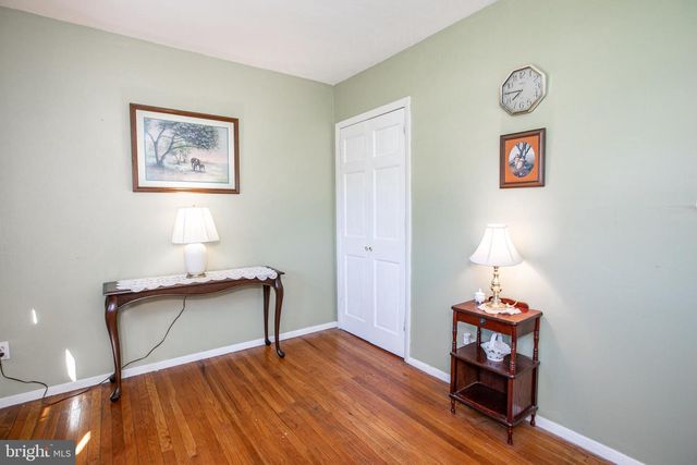 16 TAPPAN AVE, Hamilton, NJ 08690