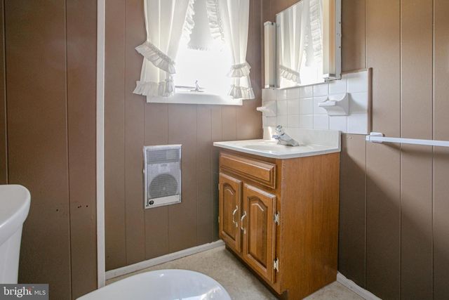 16 TAPPAN AVE, Hamilton, NJ 08690