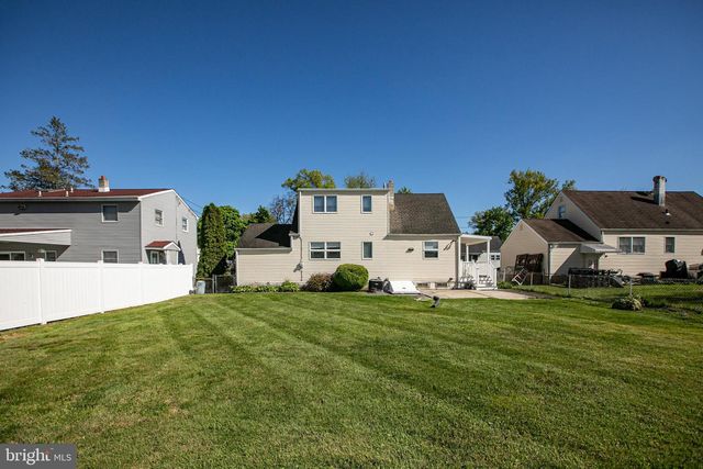 16 TAPPAN AVE, Hamilton, NJ 08690