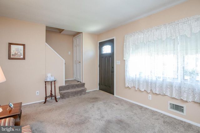 16 TAPPAN AVE, Hamilton, NJ 08690
