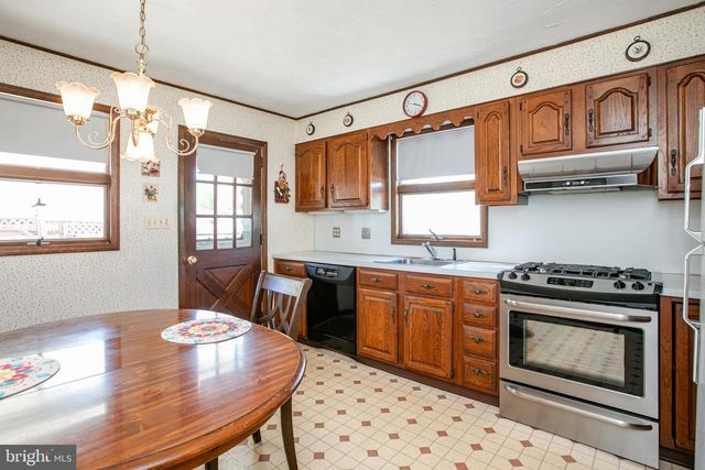 16 TAPPAN AVE, Hamilton, NJ 08690