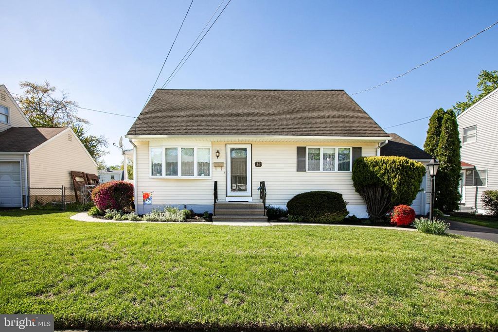 16 TAPPAN AVE, Hamilton, NJ 08690