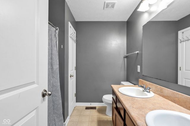 5594 Crump Lane, Indianapolis, IN 46234