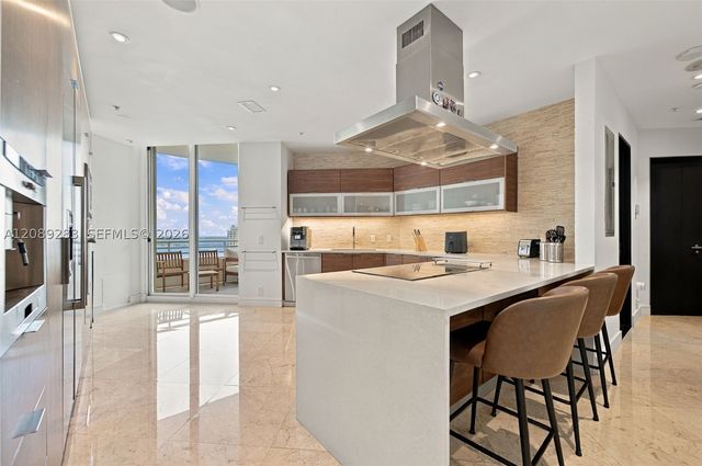 888 Brickell Key Dr 2912, Miami, FL 33131