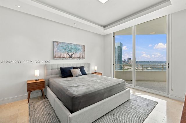 888 Brickell Key Dr 2912, Miami, FL 33131