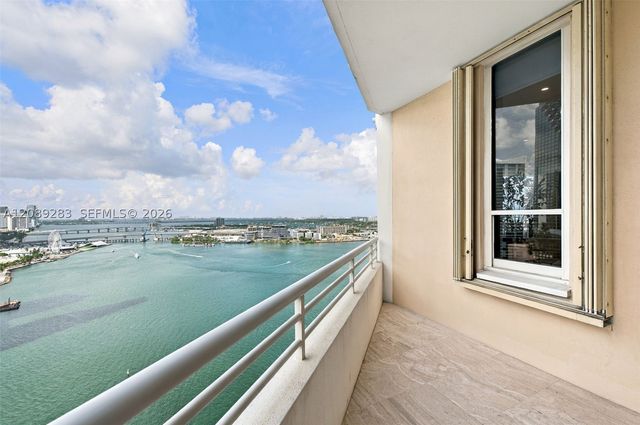 888 Brickell Key Dr 2912, Miami, FL 33131