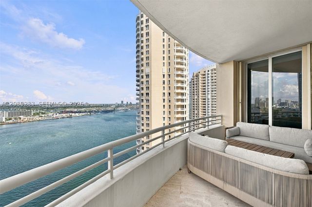888 Brickell Key Dr 2912, Miami, FL 33131