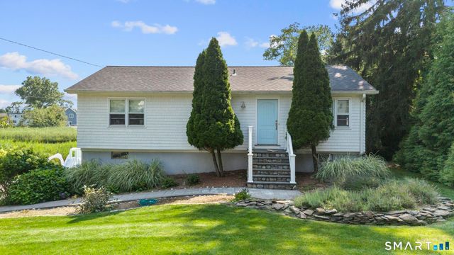 134 Shoreham Village Drive, Fairfield, CT 06824