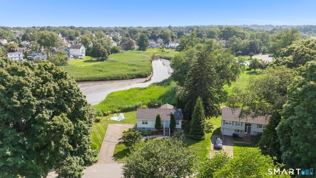 134 Shoreham Village Drive, Fairfield, CT 06824