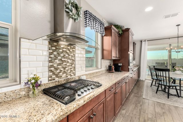 18627 W MACKENZIE Drive, Goodyear, AZ 85395