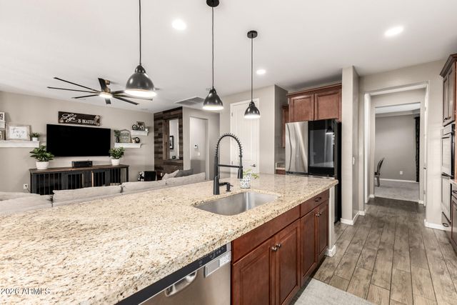 18627 W MACKENZIE Drive, Goodyear, AZ 85395