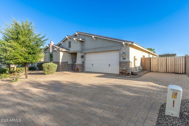 18627 W MACKENZIE Drive, Goodyear, AZ 85395