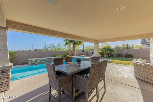 18627 W MACKENZIE Drive, Goodyear, AZ 85395