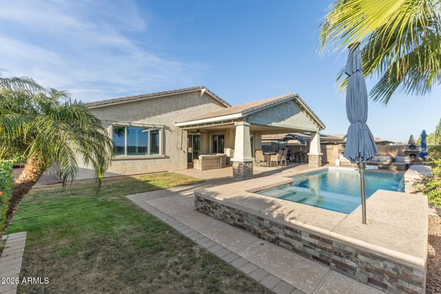 18627 W MACKENZIE Drive, Goodyear, AZ 85395