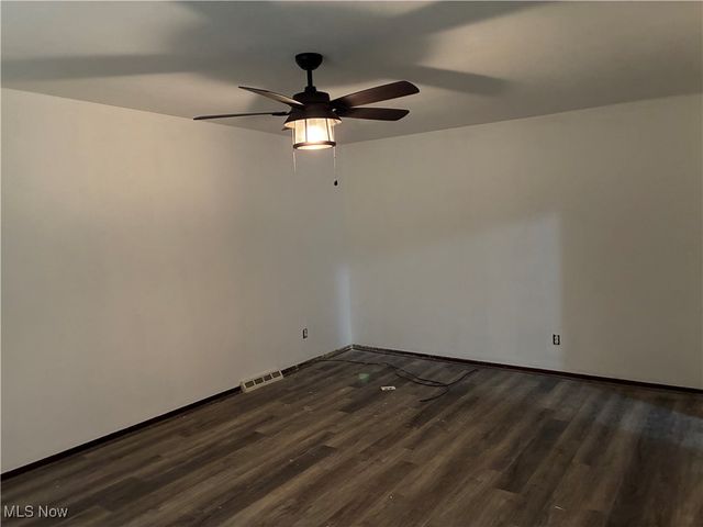 3351 Mayfield Road, Cleveland Heights, OH 44121