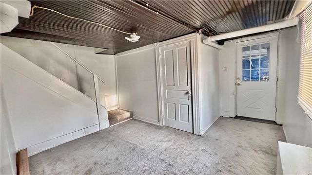 4 Howe St, Union Twp, PA 15038