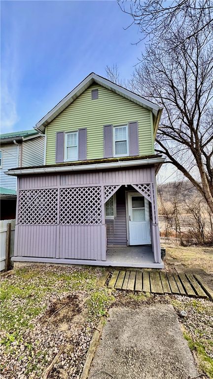 4 Howe St, Union Twp, PA 15038