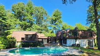10 Scotch Dam Road, Easton, MA 02375