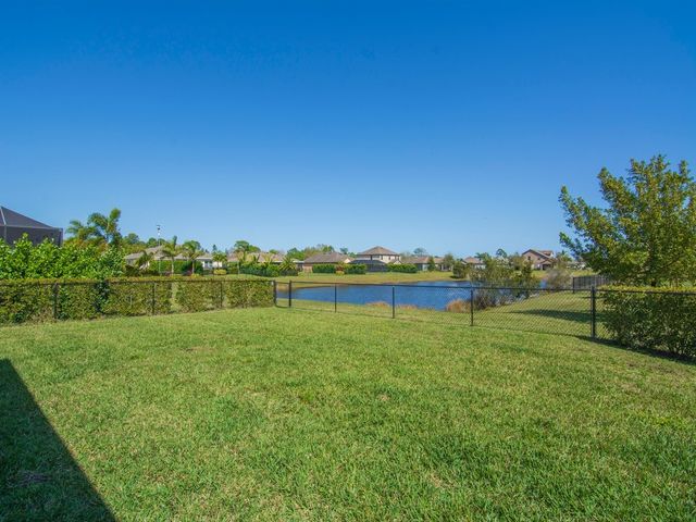 5982 Sequoia Circle, Vero Beach, FL 32967
