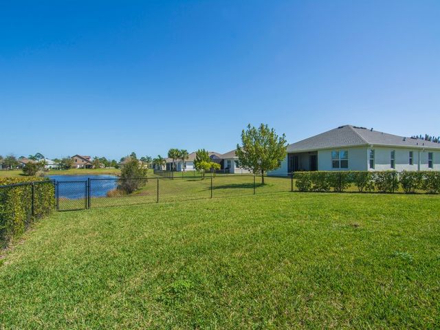 5982 Sequoia Circle, Vero Beach, FL 32967