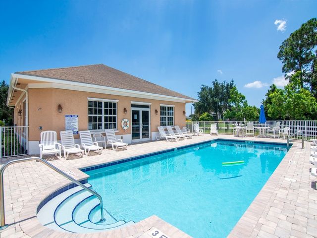 5982 Sequoia Circle, Vero Beach, FL 32967