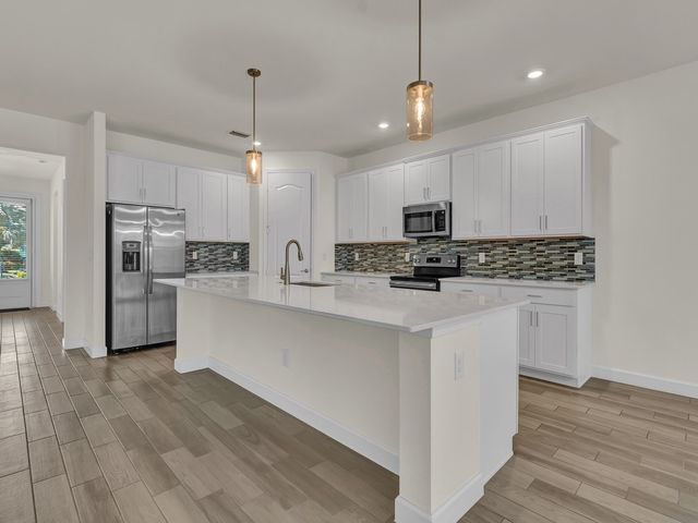 5982 Sequoia Circle, Vero Beach, FL 32967