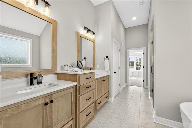 7014 N Anita Avenue, Kansas City, MO 64151