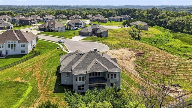 7014 N Anita Avenue, Kansas City, MO 64151