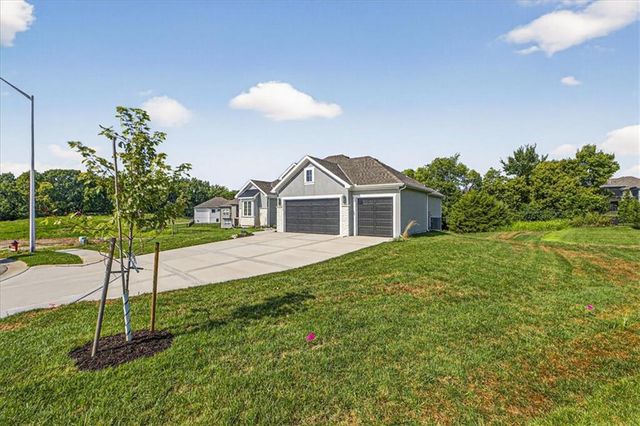 7014 N Anita Avenue, Kansas City, MO 64151