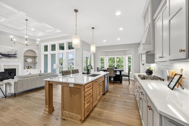 7014 N Anita Avenue, Kansas City, MO 64151