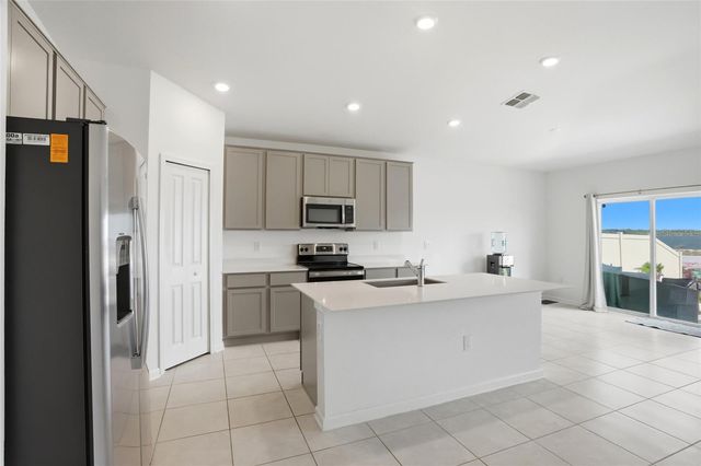 740 TROTTERS DRIVE, Eagle Lake, FL 33839