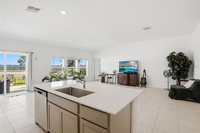 740 TROTTERS DRIVE, Eagle Lake, FL 33839
